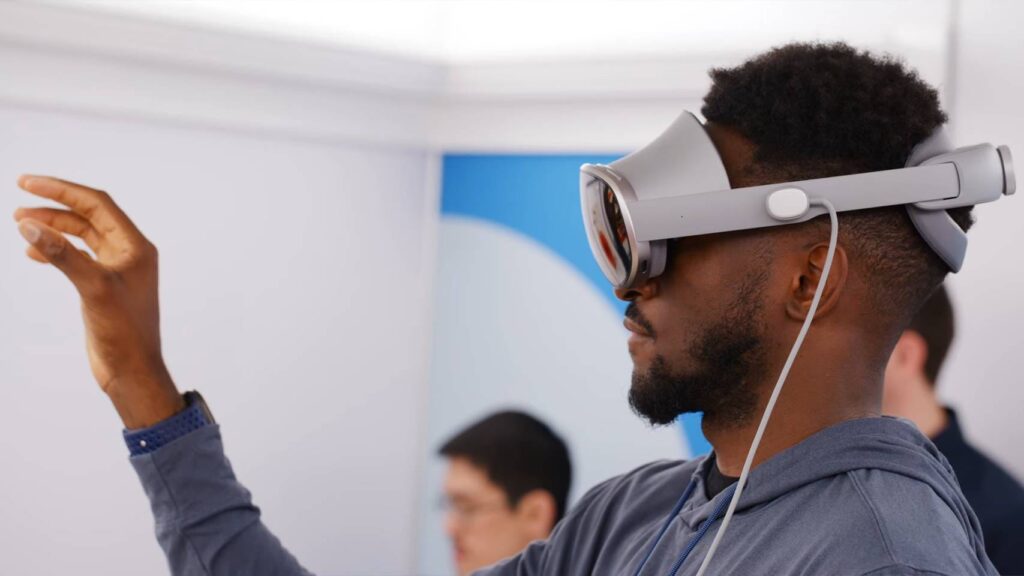 Samsung and Google Launch the Galaxy XR The First Headset Powered by Android XR